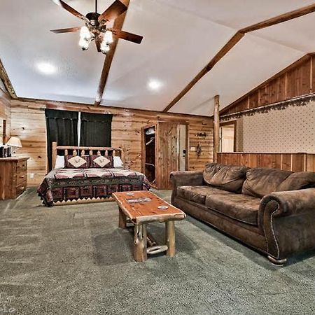 Secluded Cabin In The Woods! 1 Story Villa Eureka Springs Exterior photo